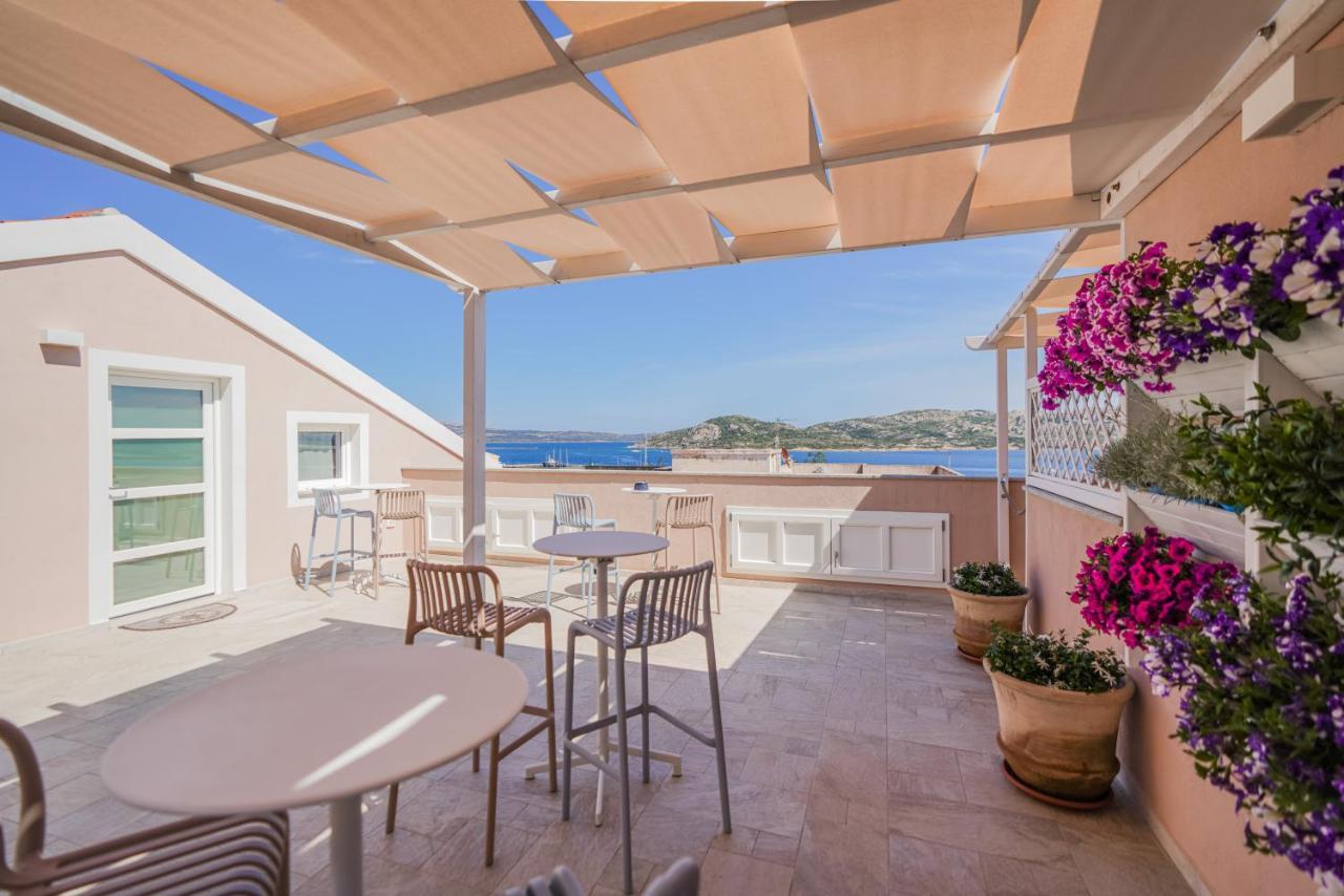 Controvento Bed and Breakfast La Maddalena  Exteriör bild